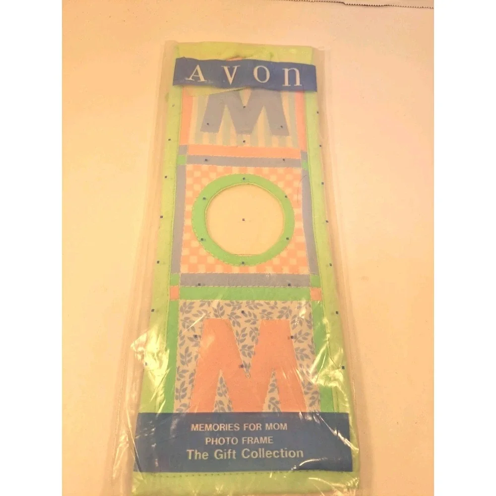 Vintage Avon Mother's Day Gift Collection Lot, Quilted Frame  Card Magnet Candle